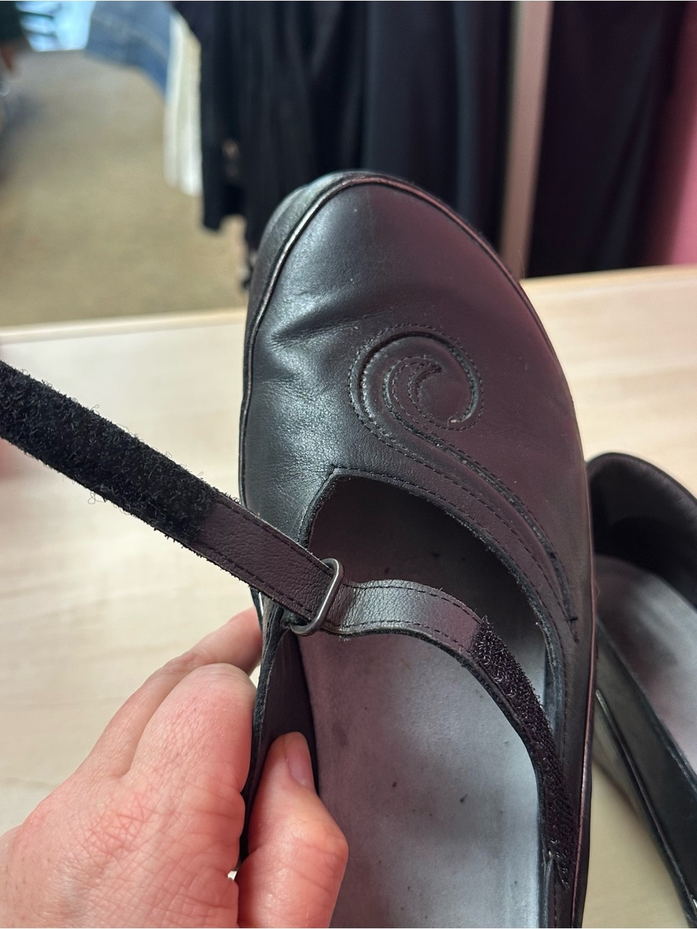 Naot Women’s Black Mary Jane Comfort Flats - Picture 8 of 9